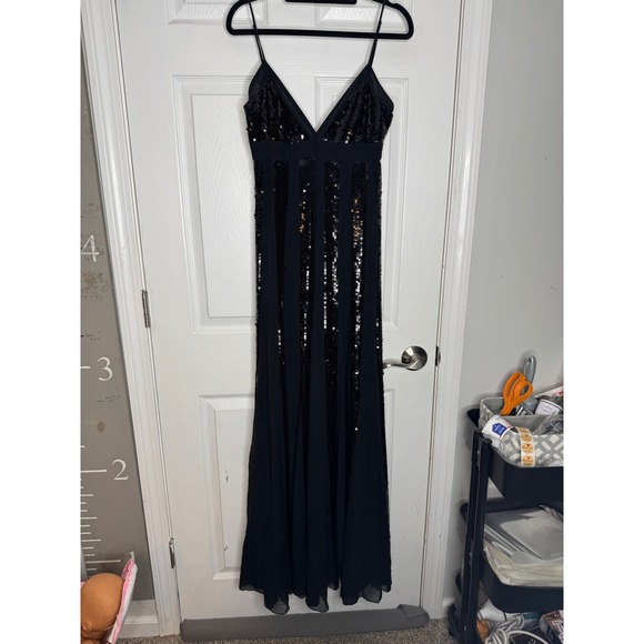 BCBG MAZ AZRIA 100% Silk Black Sequins Flowy Maxi Dress Size M - Picture 1 of 6